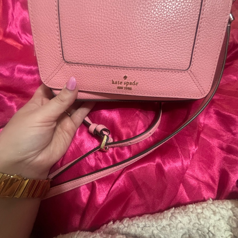 Brand new! kate spade Pink Pebbled Leather Crossbody with Gold-Tone Hardware